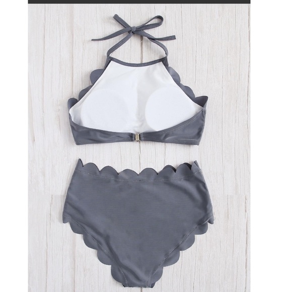 🆕🎉Gray Scalloped Trim Halter High Waist Swimsuit - Picture 2 of 3